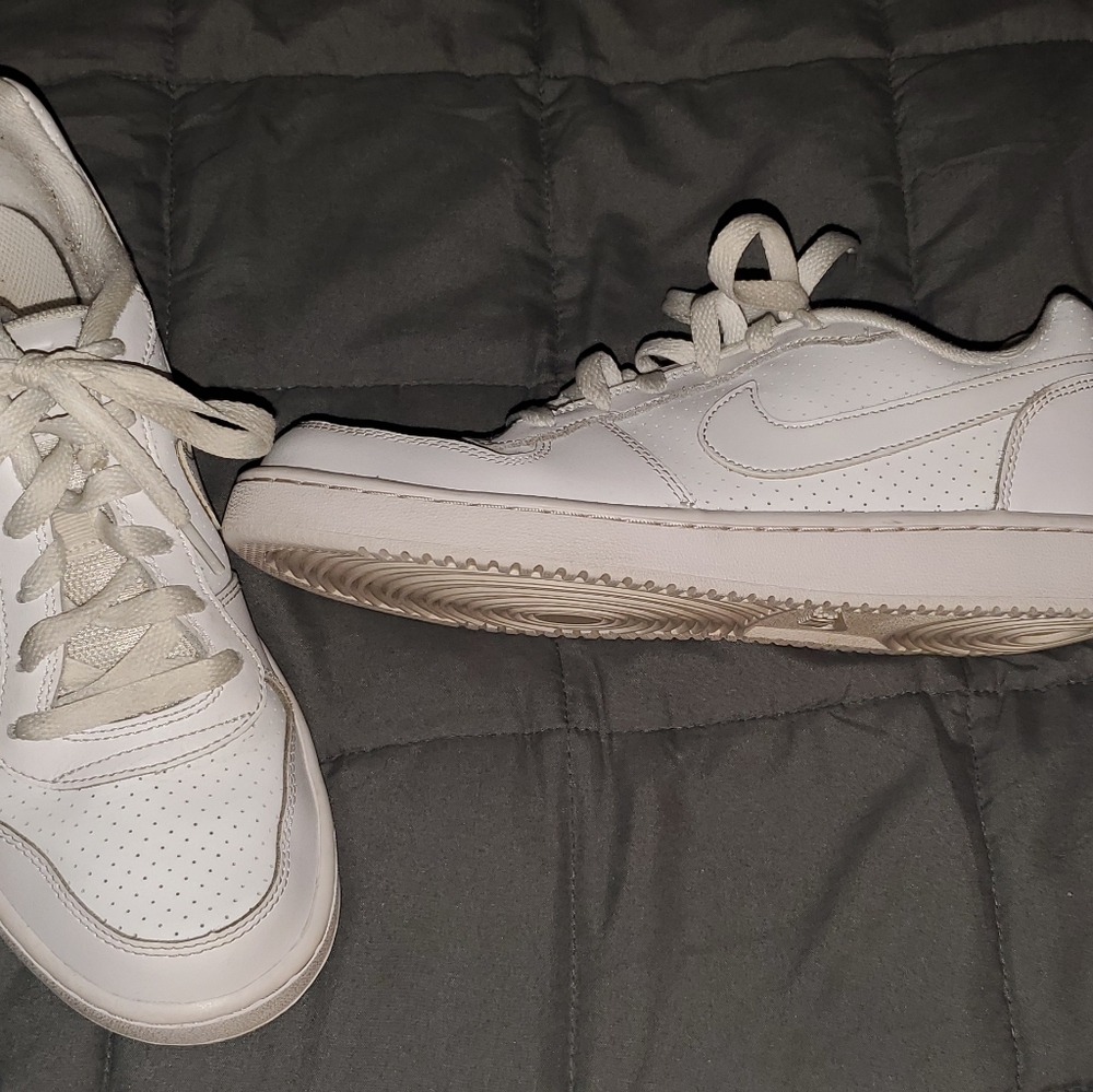 Dunks - Picture 2 of 3